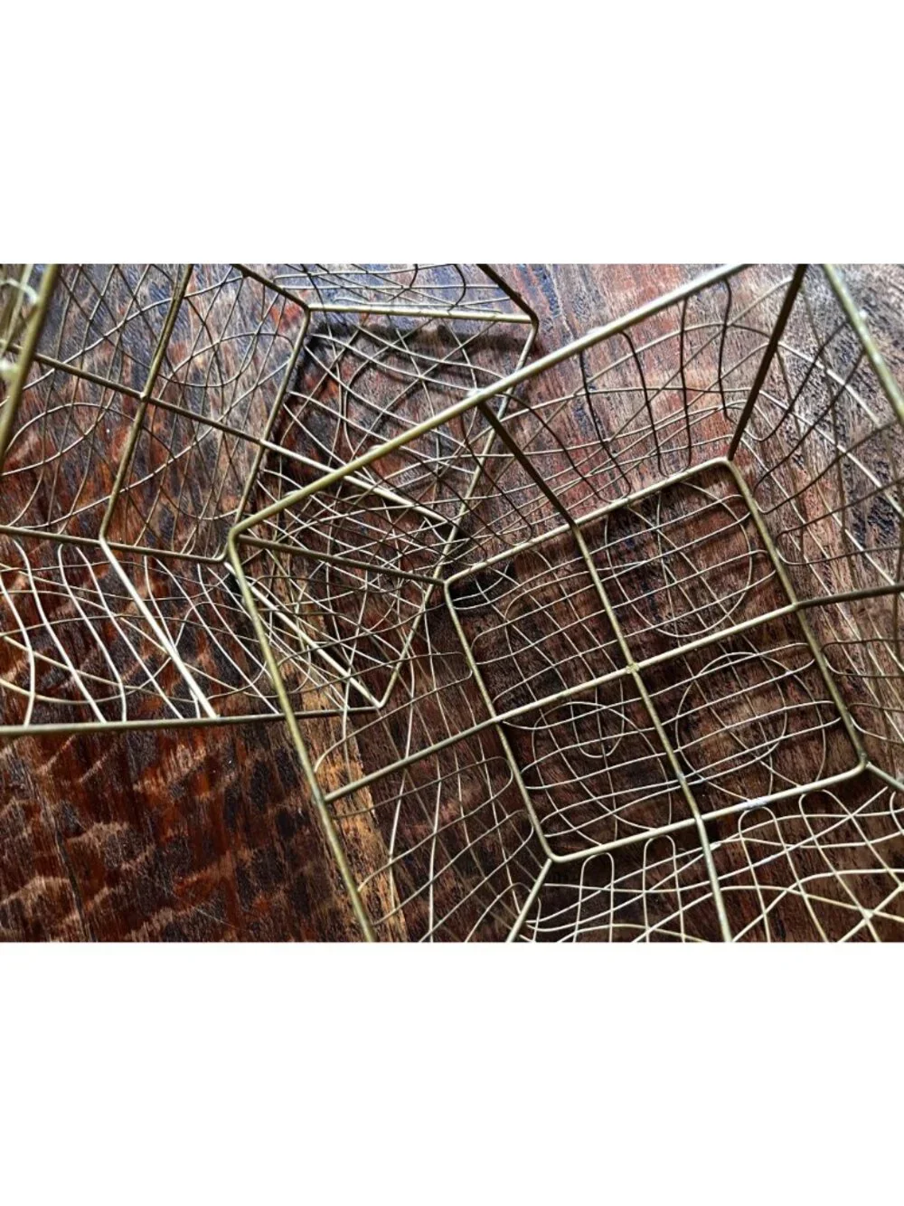 Set Of 2 Gold Wire Vintage Baskets - 7